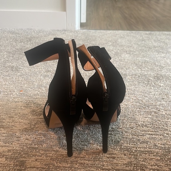 🖤Black High Heels - Picture 3 of 5